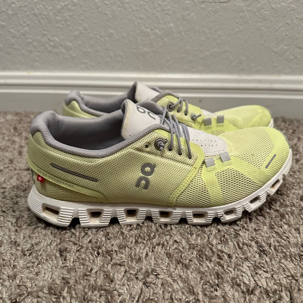 On shoes size 8